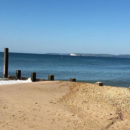 Southern Breeze Lodge - Adults Only Bournemouth Bagian luar foto