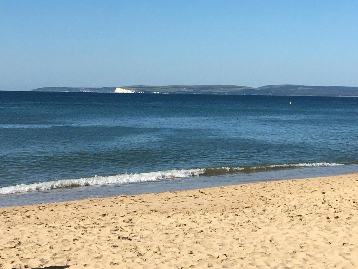 Southern Breeze Lodge - Adults Only Bournemouth Bagian luar foto