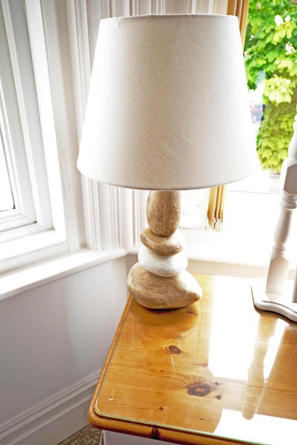 Southern Breeze Lodge - Adults Only Bournemouth Bagian luar foto