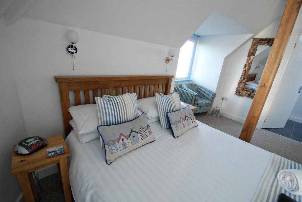 Southern Breeze Lodge - Adults Only Bournemouth Ruang foto