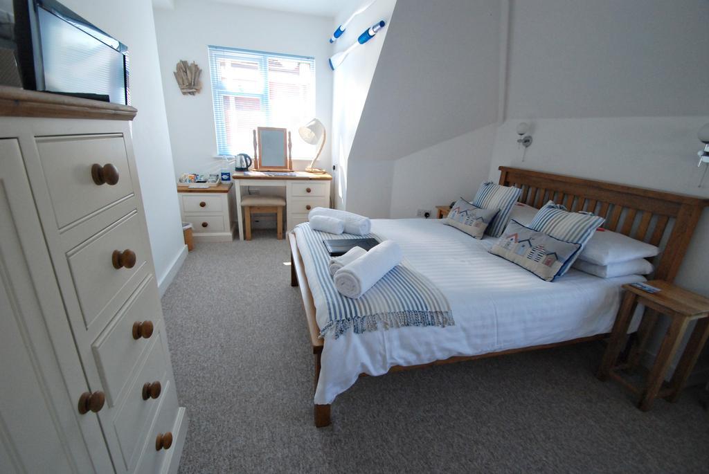 Southern Breeze Lodge - Adults Only Bournemouth Ruang foto
