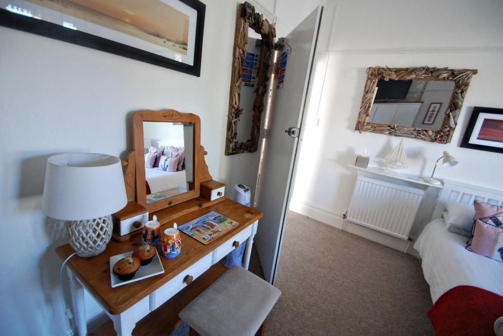 Southern Breeze Lodge - Adults Only Bournemouth Ruang foto