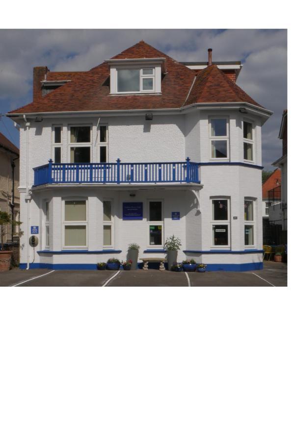 Southern Breeze Lodge - Adults Only Bournemouth Bagian luar foto