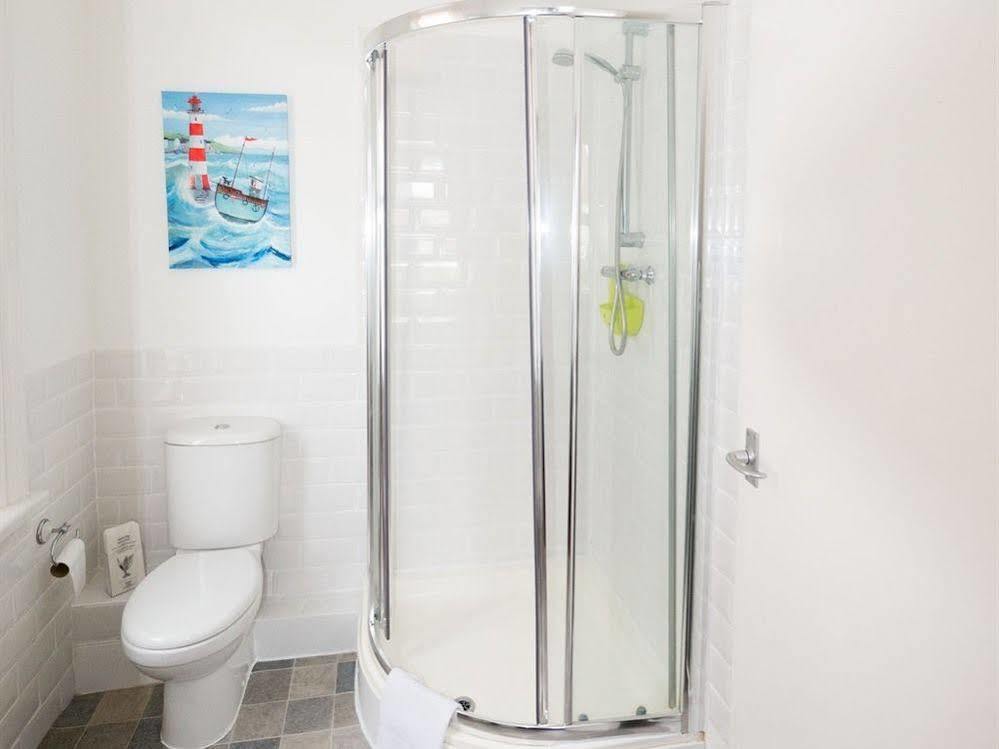 Southern Breeze Lodge - Adults Only Bournemouth Bagian luar foto