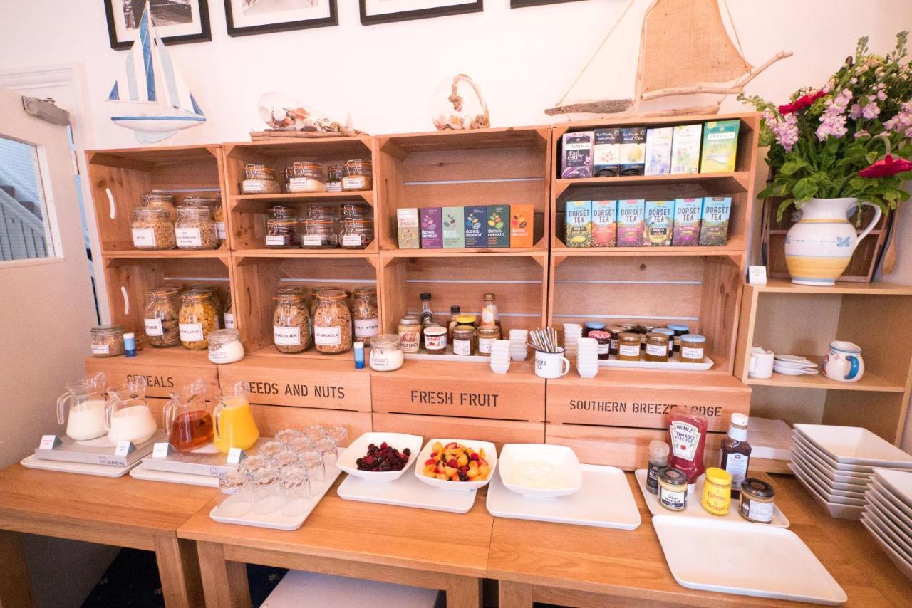 Southern Breeze Lodge - Adults Only Bournemouth Bagian luar foto